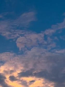 Blue Sky with Clouds at Sunset Fotos de archivo