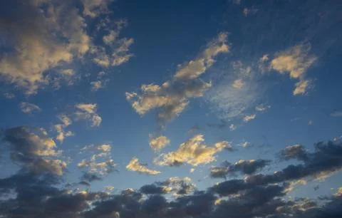 Blue sky with dramatic cloud formation Stock Photos