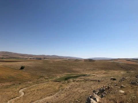Blue Sky with Fields, Mountains Foto stock