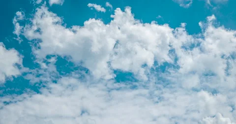 Blue sky fluffy white clouds on summer season bright clear skyline with beautifu Stock-Footage 154618246