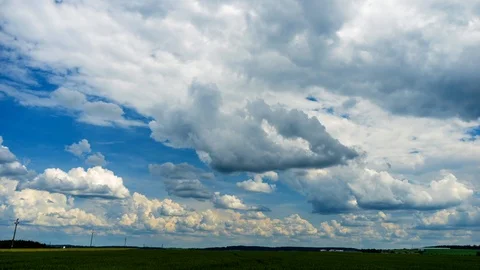 Blue sky full of white clouds Vídeo Stock 91124046