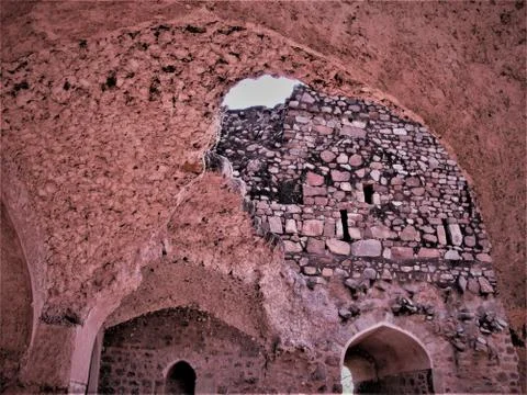 Blue sky peeping through structural remains of Purana Qila, Delhi, India Fotos Stock