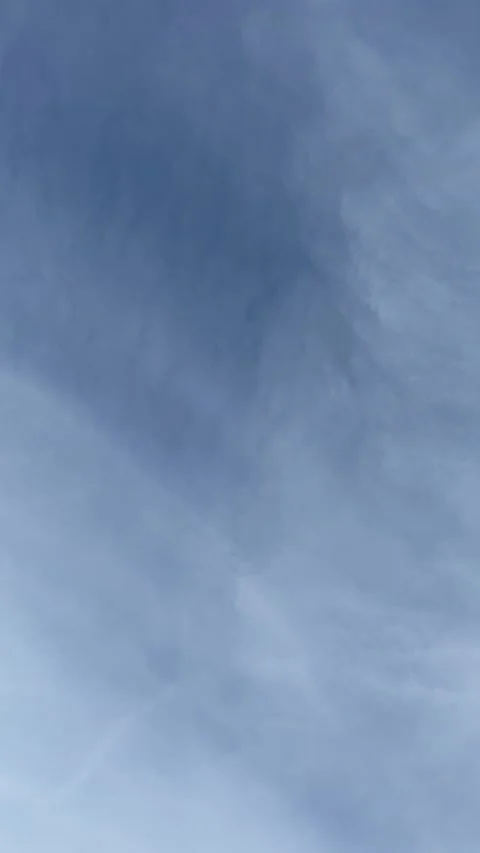 Blue Sky with Thin Wispy White Clouds Video stock 165120919