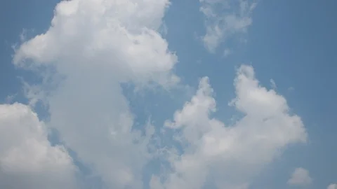 Blue sky time lapse Видео 102159619