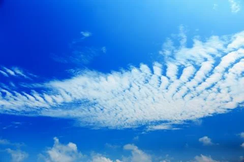 Blue sky with white cloud pattern Foto stock