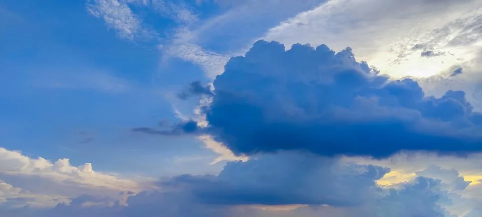 Blue sky, white cloud time lapse of clouds in the sky, dramatic sky clouds 写真素材