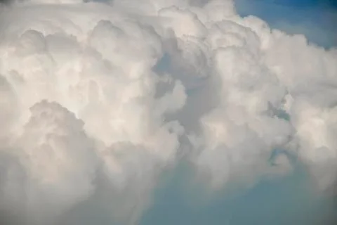 Blue sky with white clouds, clear blue sky with plain white cloud with space Foto stock
