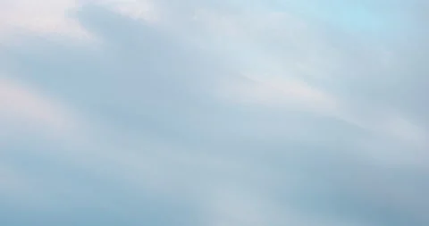 Blue sky with white clouds Vídeo Stock 165667605