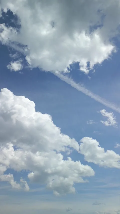 Blue sky with white clouds, natural background 스톡 동영상 275186871