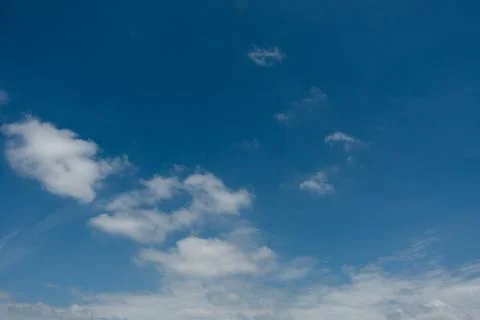 Blue sky with white clouds Foto stock