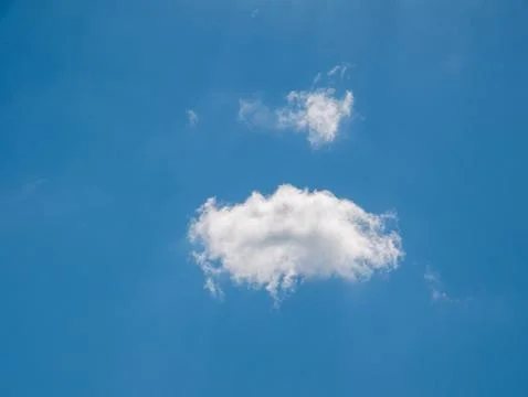 Blue sky with white clouds 库存照片