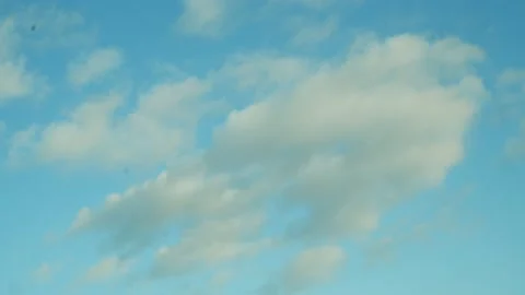 Blue sky white clouds. Puffy fluffy white clouds. Vídeos de archivo 169605475
