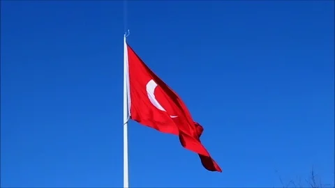 Blue sky with wind rippling flag republic of turkey, 스톡 동영상 86107531