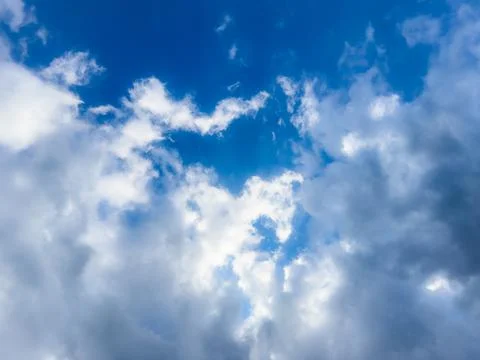 Blue Sky With Wispy Clouds Stock Photos