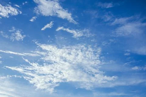 Blue Sky With Wispy Clouds Fotos de archivo