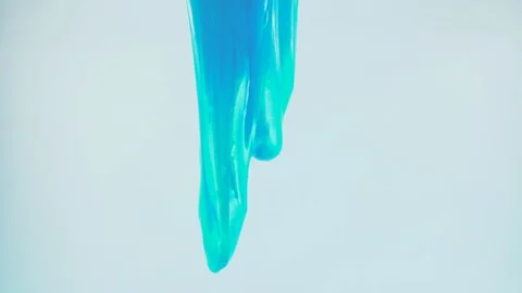 Blue slime running through frame Видео 124025744