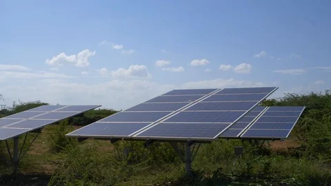 Blue solar panels facing bright sunlight 動画素材 111303917