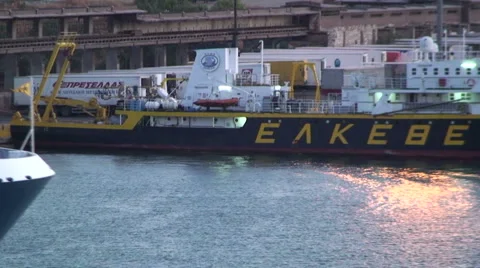Blue Star Ferry Passby 库存影片 931713