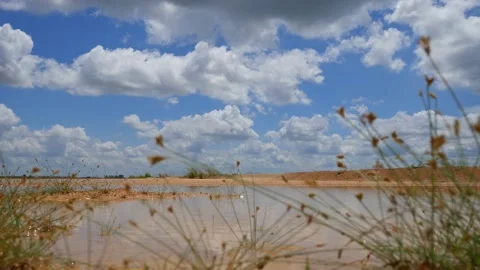 Blue summer sky with cloudy moving fast. 库存影片 207482423