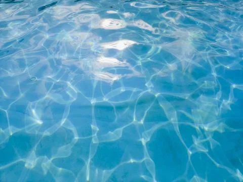 Blue Water Surface Ripples Pool Ocean Reflection Turquoise Clear Wave Texture Foto stock