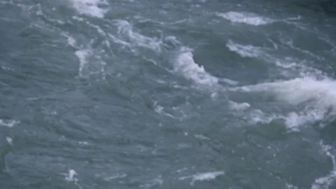 Blue water waves in a pond Stock-Footage 170030782