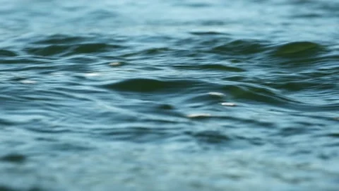 Blue water waves surface, beautiful background with copy space. Fresh drinking Vidéo 138418577