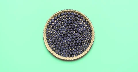 Blueberry pie baking process, stop motion. Blueberries pie 4k video recipe Video stock 148711882