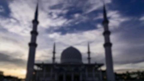 Blur 4k Time lapse footage of a sunset scene of Shah Alam Mosque Stock Footage 81096045