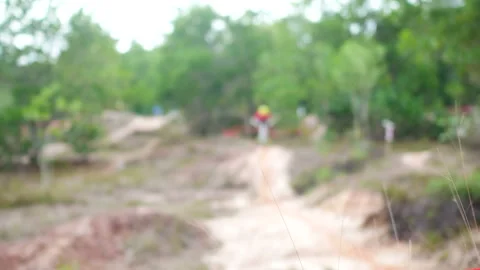 Blur defocus of cyclist ride mountain bike in forest for healthy and leisure  Vídeo Stock 131179882