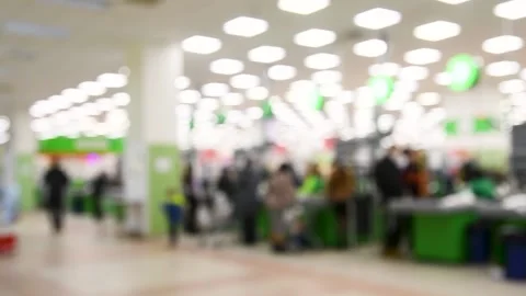 Blurred background of grocery store and people in the supermarket Vidéo 204154360