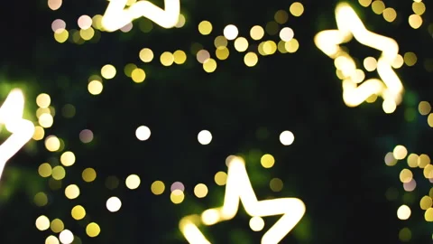 Blurred background of illuminated Christmas tree. Vídeos de archivo 144591960