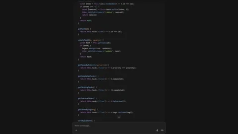 Blurred chatbot screen with software response on artificial intelligence in.. Vídeo Stock 342539861