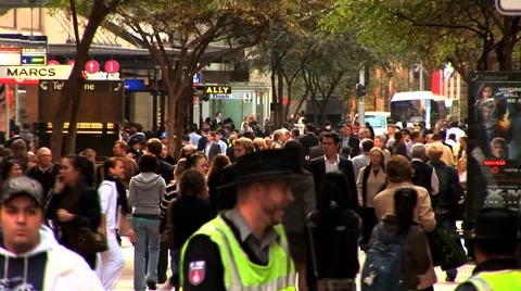 Blurred Crowds Of People Walking Stock-Footage 1035160