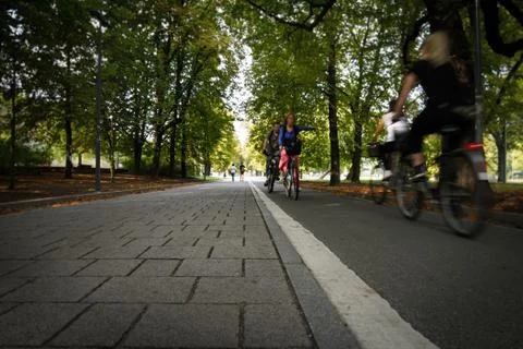 Blurred cyclists Foto stock