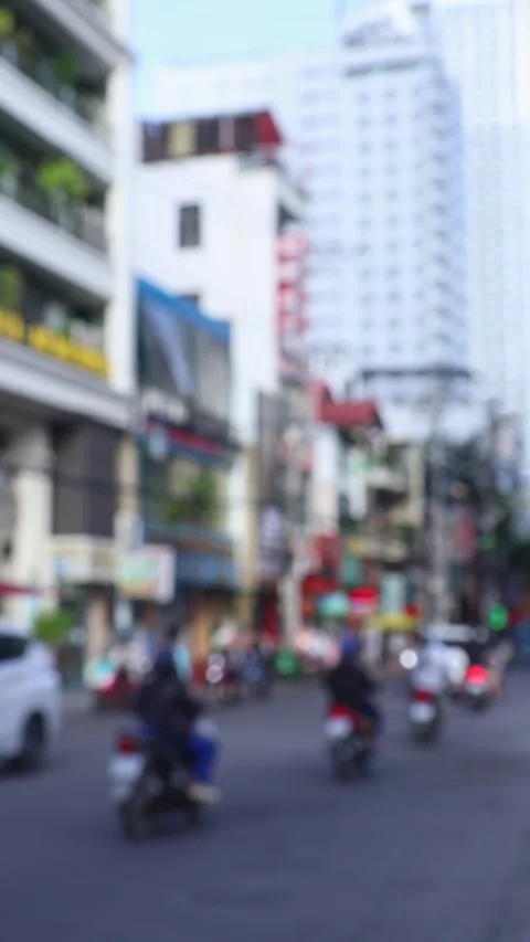 Blurred evening traffic on central Nha Trang streets, Vietnam Video stock 333375055