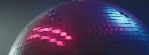 Blurred rotating disco ball Vídeo Stock 168267065