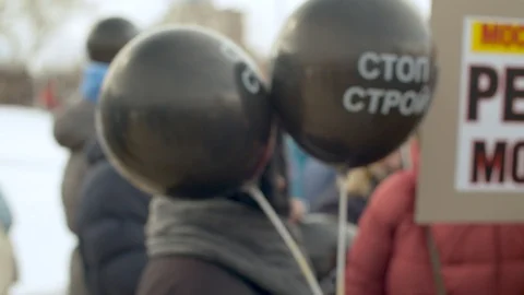 Blurry crowd on protest in Moscow Stock Footage 127684039