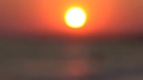 Blurry declining sun on the fuzzy background Stock-Footage 137488889