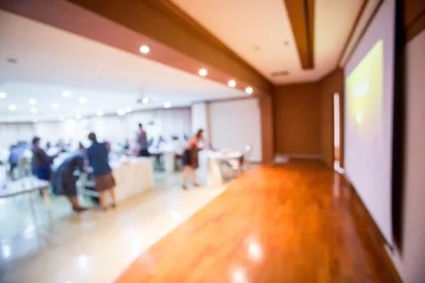 Blurry image. display screen and projector for business presentation at the f Stockfoto's