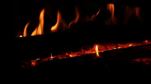 A blurry photo of a fire 库存影片 156846124