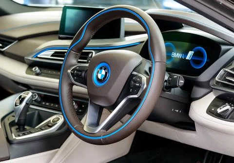 BMW i8 dashboard Stock-Fotos