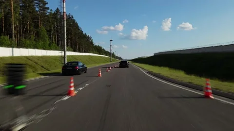 BMW M5 Vs BMW M2 Drag Racing. Racing in a straight line Vidéo 197081930