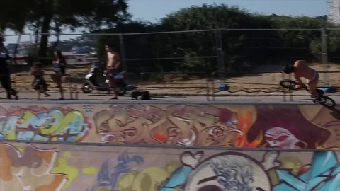 BMX Bikers Stockbeeldmateriaal 75431484