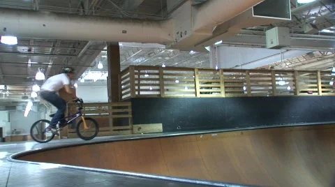 Bmx bowl  Video stock 378835