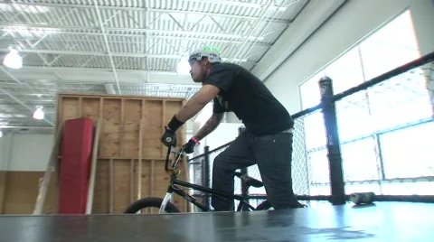 Bmx ramps  動画素材 378844
