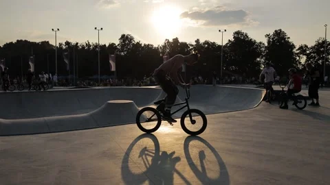 Crazy bmx outlet tricks