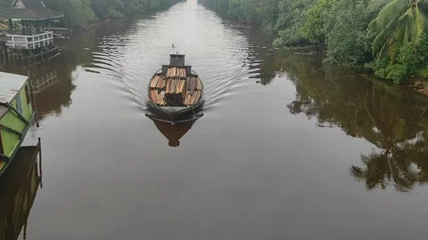 Board-carrying machine boat Stock Footage 167553668