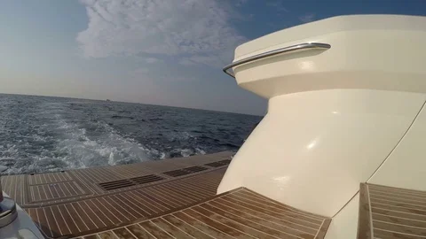 On board low rear view of boat navigating Stock Footage 71004073
