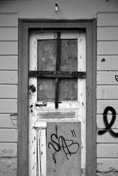 Boarded-up door Stock-Fotos