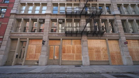 Boarded Up Store Fronts NYC - US Presidential Elections 2020 Vidéo 143295722